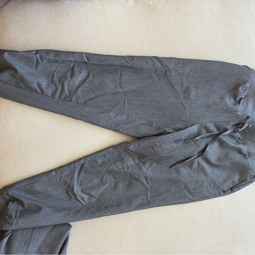 Jaanuu Scrub Joggers, PETITE